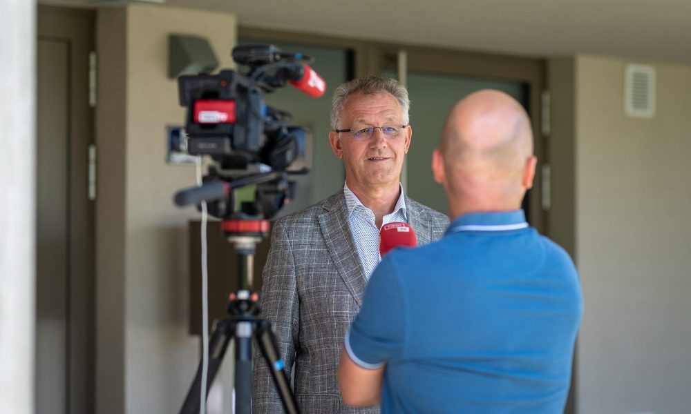 Bürgermeister Erich Ruetz im Interview, Fertigstellungsfeier in Völs