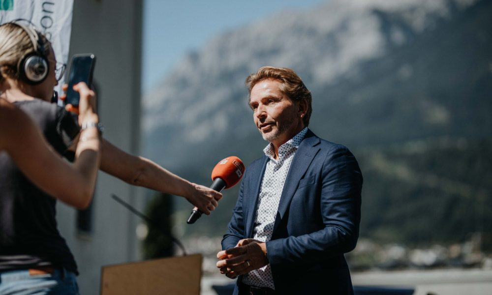 Mag. Martin Wex (VizeBgm. Stadt Schwaz & Tiroler Landtagsabgeordneter) im Interview mit Fernsehteam